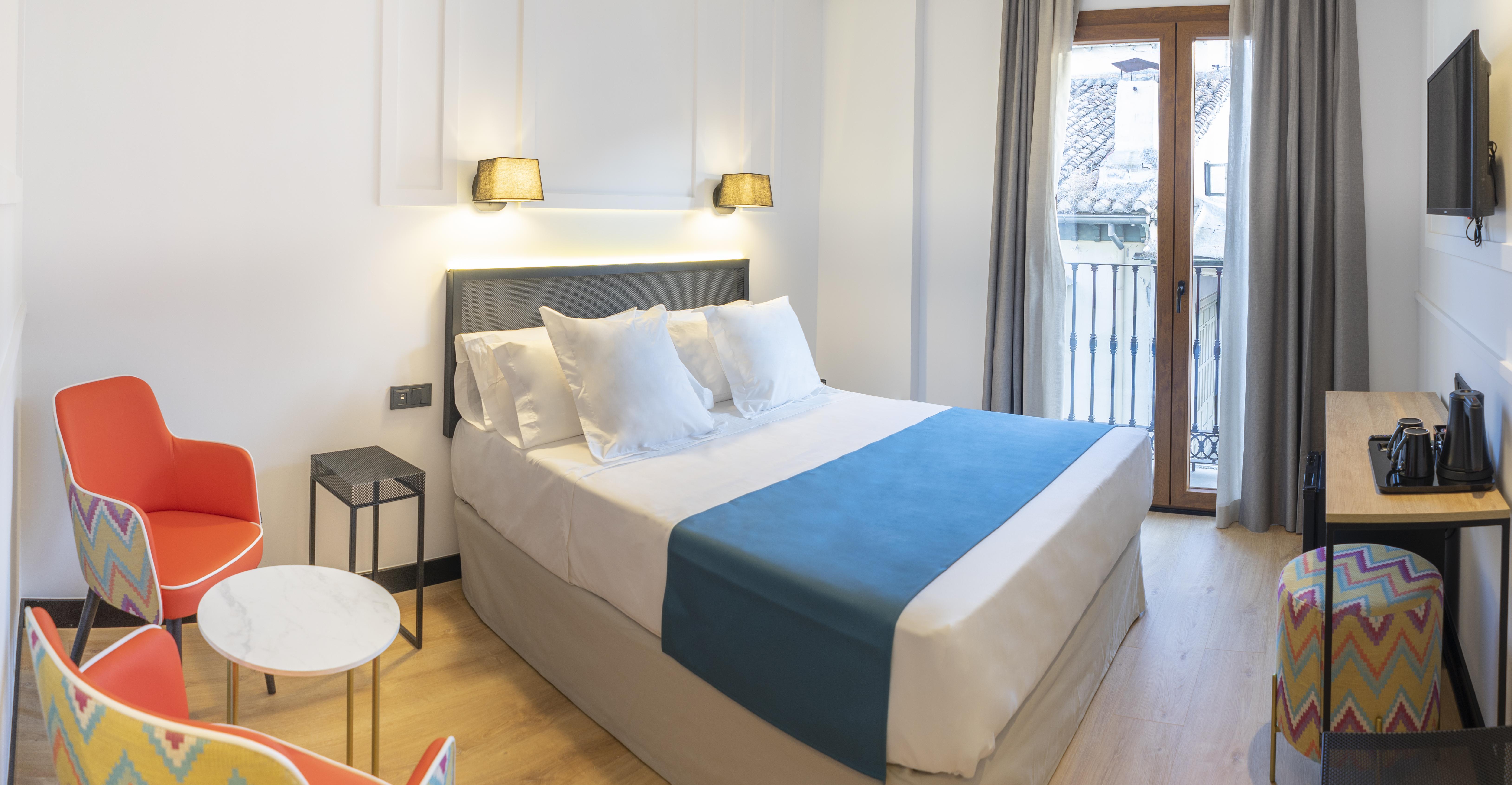 โฮเทล บูทิก ปวยร์ตา เด ลาส กรานาดาส Hotel ภายนอก รูปภาพ